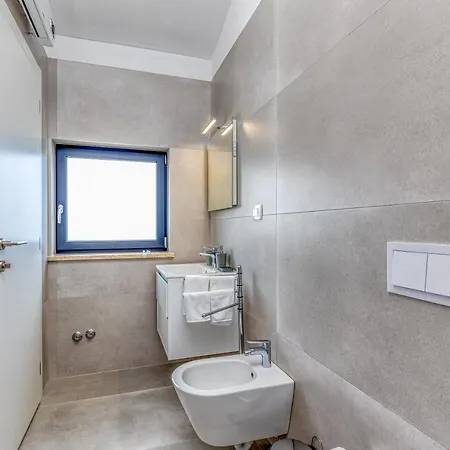 Istria Vabriga * Tar-Vabriga