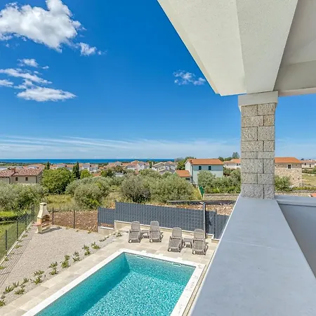 Istria Vabriga * Tar-Vabriga