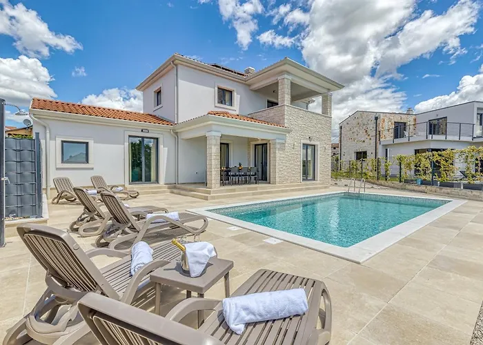 Istria Vabriga * Tar-Vabriga