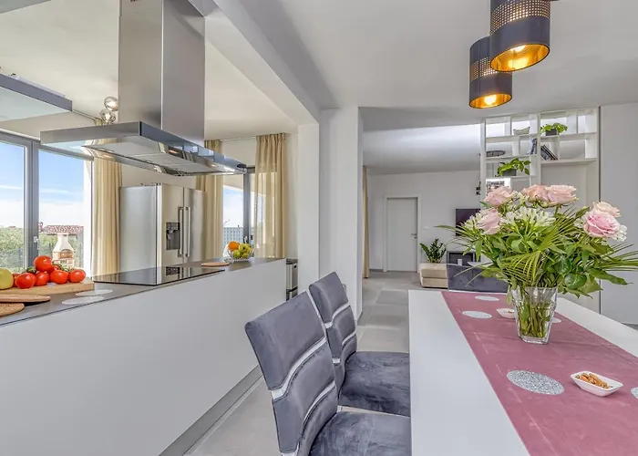 빌라 Istria Vabriga *