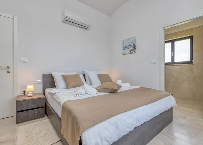 Istria Vabriga * Tar-Vabriga