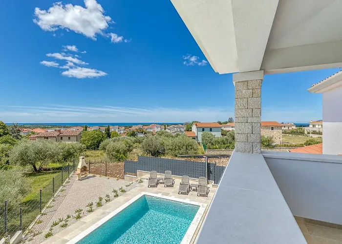 Istria Vabriga * Tar-Vabriga